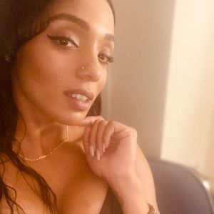 Meet your Posher, Trecia